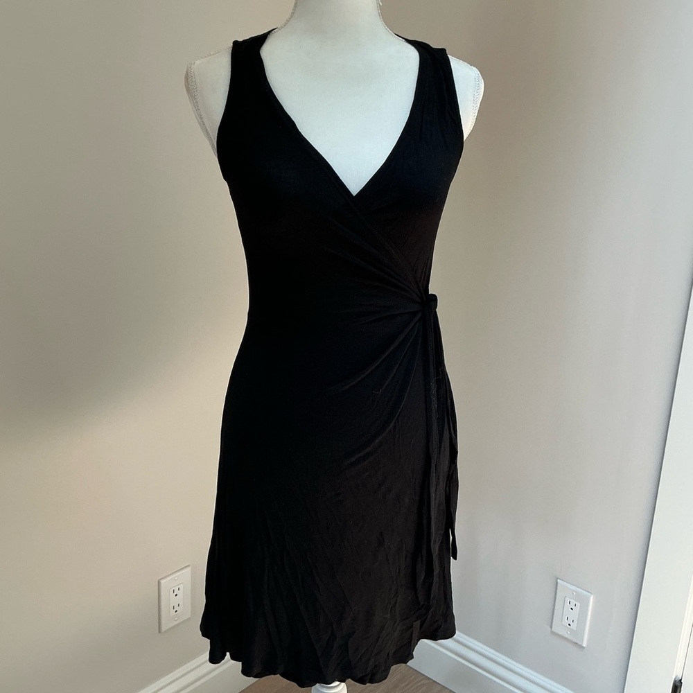 Express Black Sleeveless Midi Dress